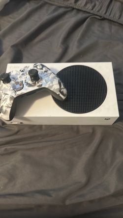 Xbox Series S with Elite and regular controller
