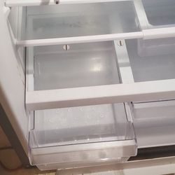 Ge Crisper Drawers And Vegetable Pan WR02X31766