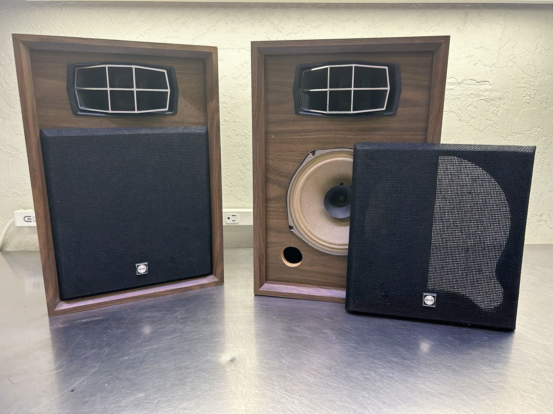 Sanyo SX-150 Vintage Speakers