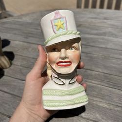 RARE 6-3/8" LUCILLE BALL MAJORETTE HEAD VASE IN EXCELLENT CONDITION 