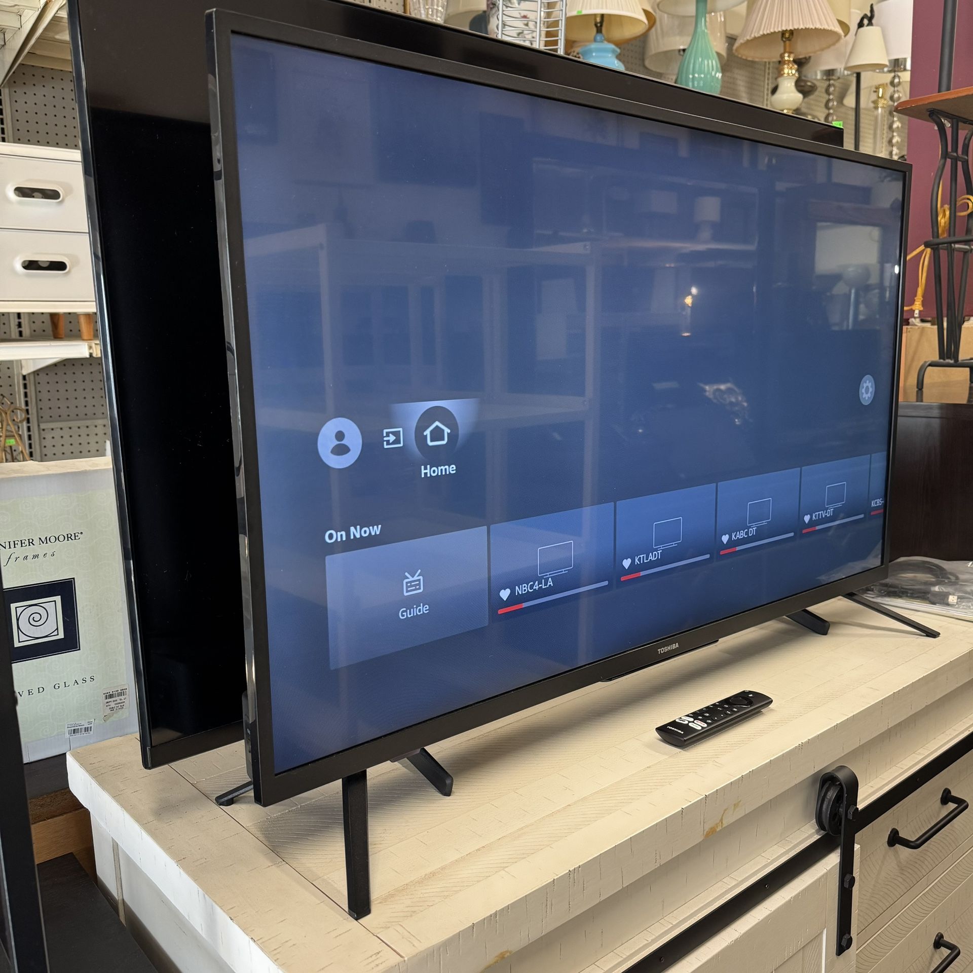 Toshiba - 43" Class LED 4K UHD Smart FireTV Perfect Working Condition 