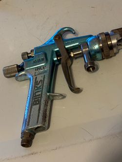 Binks Mach 1 spray paint gun