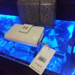 2 Womens Wallets