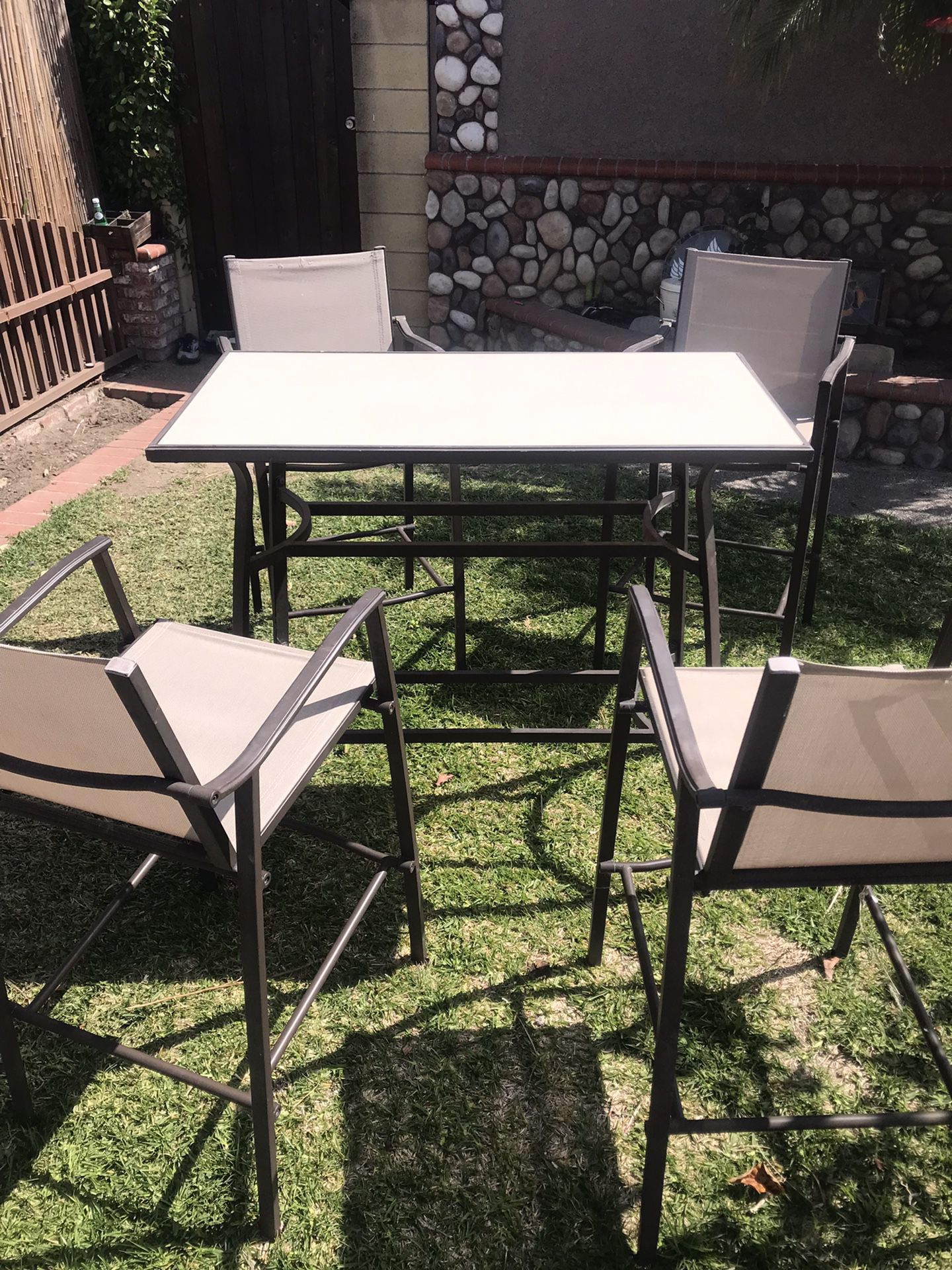 Outdoor Patio Chairs and Table Set 