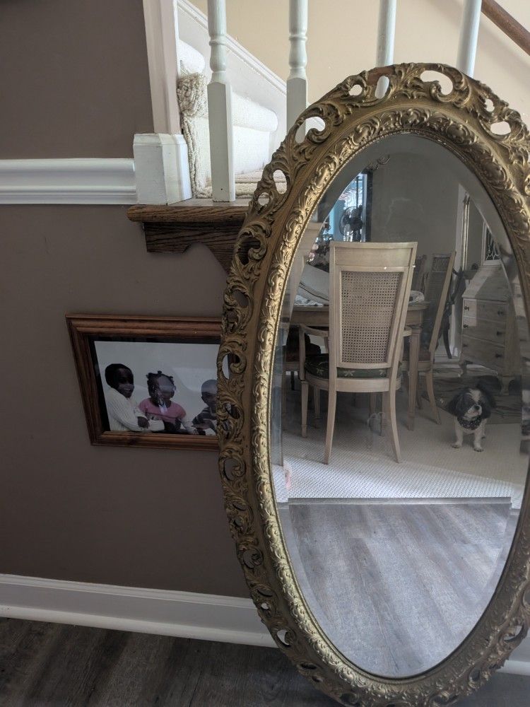 Beautiful Oval Antique Mirror 