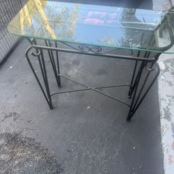 Small table for sell. Ready to go! Price to go!