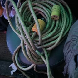 Green Jacket 100 Ft Extension Cord 
