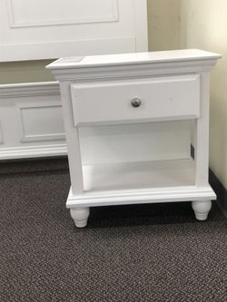 NIGHTSTAND