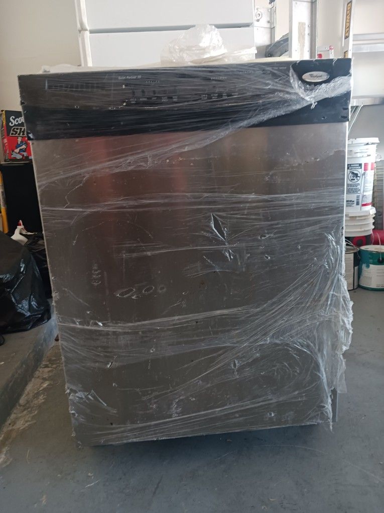 Whirlpool Dishwasher