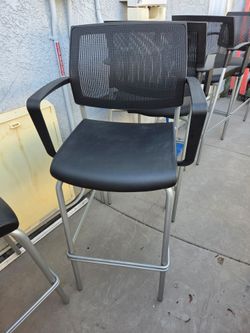 7 Bar hight arm chairs