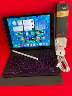 Apple IPad 9th Generation (10.2” Retina /Touch ID /IOS 26/ 2021 Model) 64GB with Pen, Keyboard  & Accessories