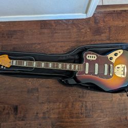 Squier Bass VI 