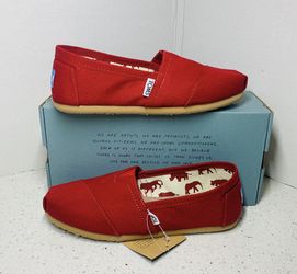 Toms