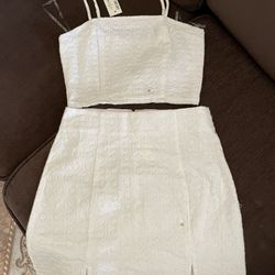 Aeropostale Top And Skirt Set