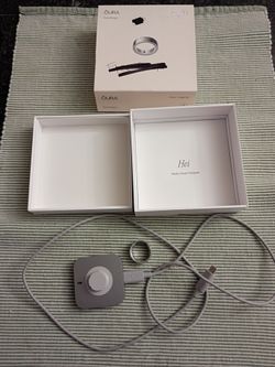 Oura Ring Gen 4 Size 8 w charger