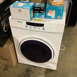 Magic Chef Compact 3.5 cu. ft. Electric Dryer in White