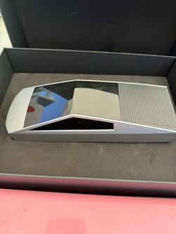 Tesla floating toy car