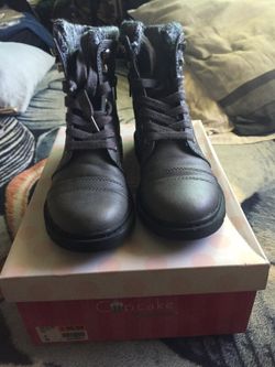 Boots for girls size 3