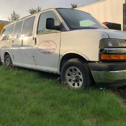 2010 GMC Savana 2500