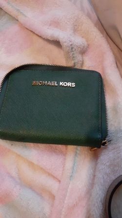 Micheal kors wallet REAL
