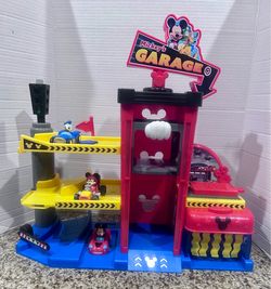 Disney Mickey’s Garage play set