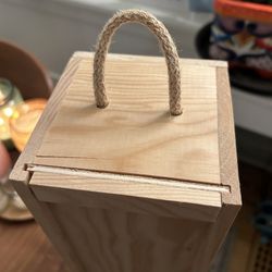 Beautiful Sabando Wood Wine Carrier