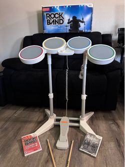 Rock band set for Nintendo Wii bundle