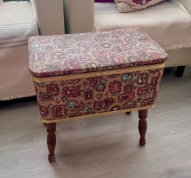 Vintage Burlington Hawkeye Mid Century Sewing Box Basket Bench/Stool Ottoman