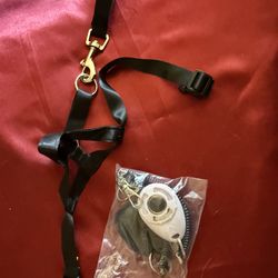 Gentle Leader for Dogs + 2X Dog Training Clicker – Gentle Leader with Quick-Snap Neck Strap & Nose Loop – Bonus Clickers with Wrist Strap for Obedienc