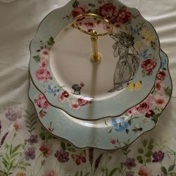 Alice In Wonderland Cake/Cup Cake Stand