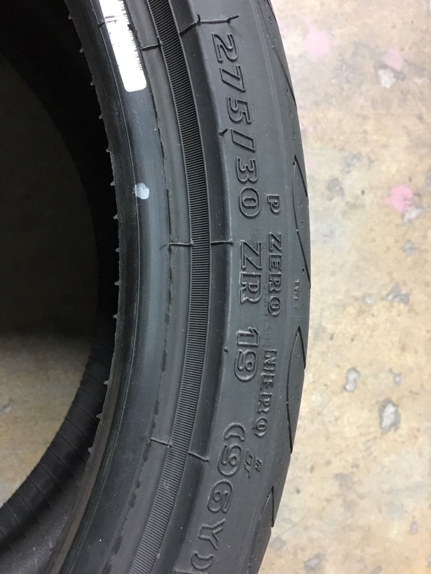 Pirelli P Zero Nero GT 275/30R19XL 96Y