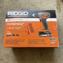 ridgid 18v subcompact brushless 1/2 in drill driver kit with 2 battieres and charger