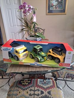 ***NEW KID GALAXY SOFT & SQUEEZEABLE TOY***