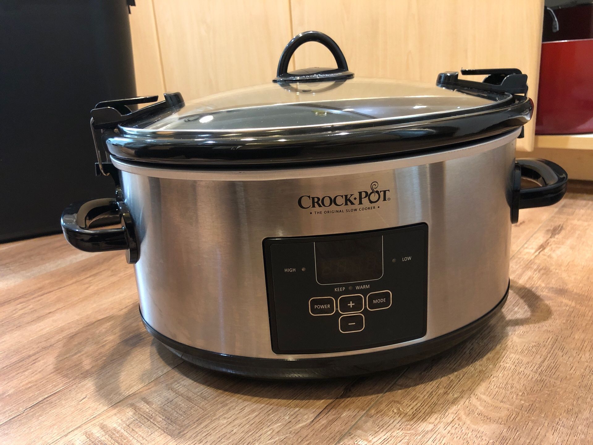 7 quarts Crockpot slow cooker digital (great condition)