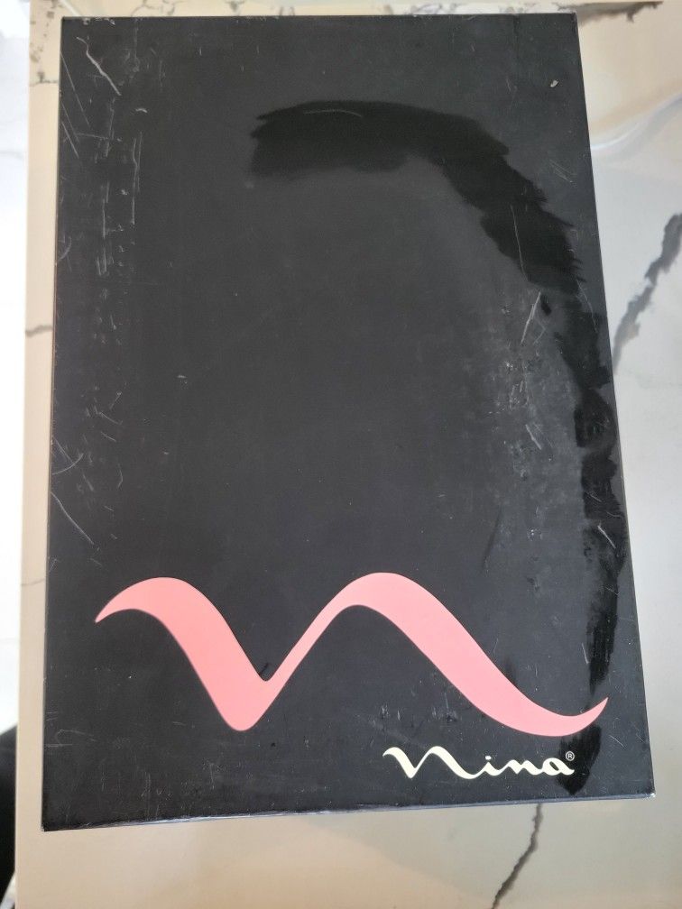 Nina Deep Plum Heels Size 8