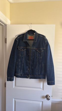 Levi’s denim trucker jacket
