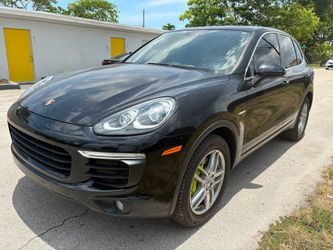 2015 PORSCHE CAYENNE