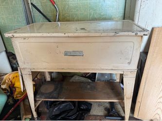 Vintage Antique Ironing Machine