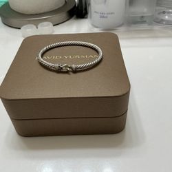 David Yurman CABLE FLEX® BUCKLE BRACELETSterling Silver with Diamonds, 4mm