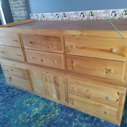 King Size Or 2 Twin Size Bed Frames 