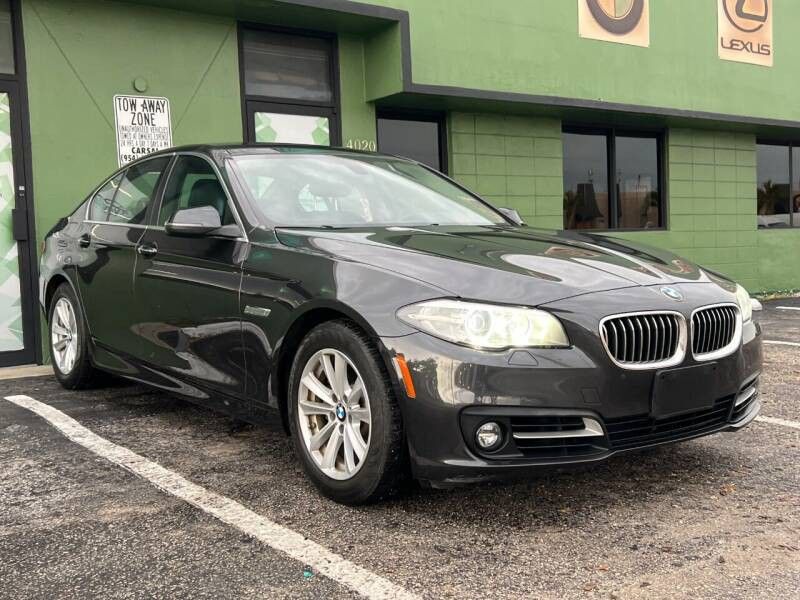 2016 BMW 528i