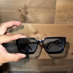 Louis Vuitton Glasses 