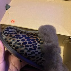 Ugg Slippers 