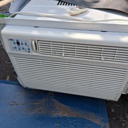 Artic KING AIR Conditioner.  18.5K  BTU's