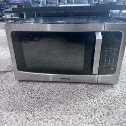 Toshiba 4 In 1 Microwave/air Fry/convection