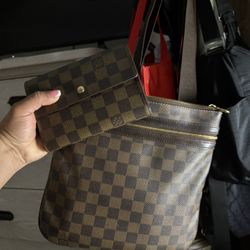 Authentic Gucci And LV sets Pre Loved Great Condition 
