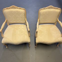 Two chairs exelent condition price for 2
