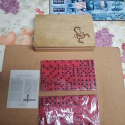 NEW Vintage Scorpion Red & Black Complete Domino Set in Wooden Box