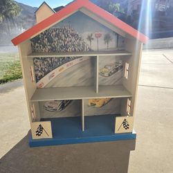 Bookshelf