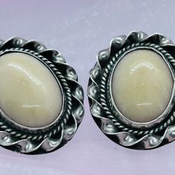 Beige turquoise 925 silver clip earring